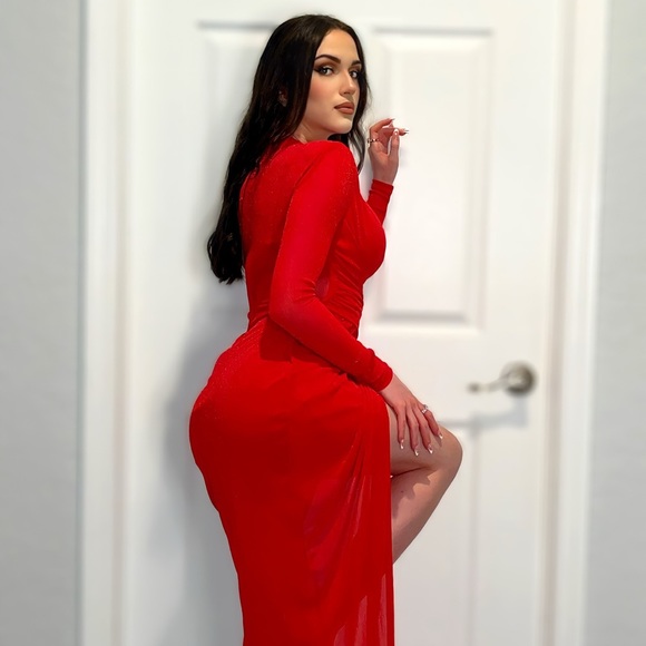 FASHION NOVA RED LONG SLEEVE GLITTER MAXI HIGH SLIT DRESS - Picture 3 of 7